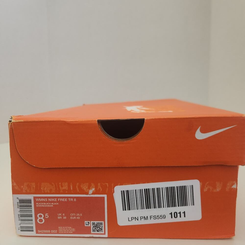 Nike Women's Free TR 8 Training Shoe, Black/Black/Black US 8.5 - Picture 10 of 10